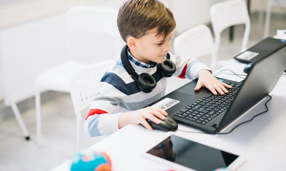 Student doesn't chose between "tablets vs laptops," he uses both.